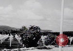 Standbild Friedhöfe der US-Armee im Pazifik im Zweiten Weltkrieg Pazifisches Theater, 1944, aus Sekunde 55 historischem Filmmaterial Videoclip 65675080317