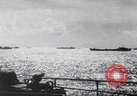 Standbild Ingenieure der US-Armee reparieren Flugplatz Saipan Nördliche Marianen, 1944, aus Sekunde 1 historischem Filmmaterial Videoclip 65675080320