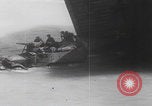 Standbild Ingenieure der US-Armee reparieren Flugplatz Saipan Nördliche Marianen, 1944, aus Sekunde 12 historischem Filmmaterial Videoclip 65675080320