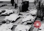 Standbild Ingenieure der US-Armee reparieren Flugplatz Saipan Nördliche Marianen, 1944, aus Sekunde 24 historischem Filmmaterial Videoclip 65675080320