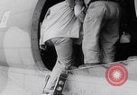 Standbild Ingenieure der US-Armee reparieren Flugplatz Saipan Nördliche Marianen, 1944, aus Sekunde 35 historischem Filmmaterial Videoclip 65675080320