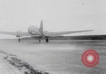 Standbild Ingenieure der US-Armee reparieren Flugplatz Saipan Nördliche Marianen, 1944, aus Sekunde 43 historischem Filmmaterial Videoclip 65675080320