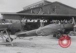 Standbild Ingenieure der US-Armee reparieren Flugplatz Saipan Nördliche Marianen, 1944, aus Sekunde 52 historischem Filmmaterial Videoclip 65675080320