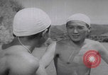 Standbild Japanische Jungen schwimmen Japan, 1937, aus Sekunde 56 historischem Filmmaterial Videoclip 65675080322