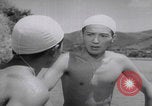 Standbild Japanische Jungen schwimmen Japan, 1937, aus Sekunde 62 historischem Filmmaterial Videoclip 65675080322
