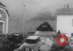 Standbild Bau einer Pontonbrücke der Bundeswehr Limburg Niederlande, 1940, aus Sekunde 44 historischem Filmmaterial Videoclip 65675080333