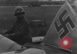Standbild Flugzeugwrack der deutschen Luftwaffe Paris, Frankreich, 1944, aus Sekunde 11 historischem Filmmaterial Videoclip 65675080336