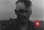Standbild Flugzeugwrack der deutschen Luftwaffe Paris, Frankreich, 1944, aus Sekunde 23 historischem Filmmaterial Videoclip 65675080336