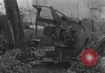 Standbild Flugzeugwrack der deutschen Luftwaffe Paris, Frankreich, 1944, aus Sekunde 33 historischem Filmmaterial Videoclip 65675080336