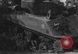 Standbild Französische 2 Panzerdivision Paris, Frankreich, 1944, aus Sekunde 30 historischem Filmmaterial Videoclip 65675080337