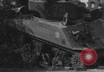 Standbild Französische 2 Panzerdivision Paris, Frankreich, 1944, aus Sekunde 31 historischem Filmmaterial Videoclip 65675080337