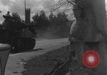 Standbild Französische 2 Panzerdivision Paris, Frankreich, 1944, aus Sekunde 37 historischem Filmmaterial Videoclip 65675080337