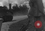 Standbild Französische 2 Panzerdivision Paris, Frankreich, 1944, aus Sekunde 51 historischem Filmmaterial Videoclip 65675080337