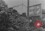 Standbild Panzer der französischen 2 Panzerdivision Paris, Frankreich, 1944, aus Sekunde 10 historischem Filmmaterial Videoclip 65675080338