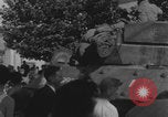 Standbild Panzer der französischen 2 Panzerdivision Paris, Frankreich, 1944, aus Sekunde 14 historischem Filmmaterial Videoclip 65675080338