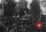 Standbild Panzer der französischen 2 Panzerdivision Paris, Frankreich, 1944, aus Sekunde 26 historischem Filmmaterial Videoclip 65675080338