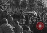 Standbild Panzer der französischen 2 Panzerdivision Paris, Frankreich, 1944, aus Sekunde 31 historischem Filmmaterial Videoclip 65675080338