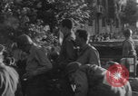 Standbild Panzer der französischen 2 Panzerdivision Paris, Frankreich, 1944, aus Sekunde 33 historischem Filmmaterial Videoclip 65675080338