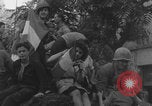 Standbild Panzer der französischen 2 Panzerdivision Paris, Frankreich, 1944, aus Sekunde 42 historischem Filmmaterial Videoclip 65675080338