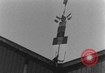 Standbild FFI-Banner im Park Paris, Frankreich, 1944, aus Sekunde 6 historischem Filmmaterial Videoclip 65675080340