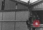 Standbild FFI-Banner im Park Paris, Frankreich, 1944, aus Sekunde 10 historischem Filmmaterial Videoclip 65675080340