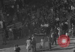 Standbild FFI-Banner im Park Paris, Frankreich, 1944, aus Sekunde 36 historischem Filmmaterial Videoclip 65675080340