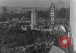 Standbild FFI-Banner im Park Paris, Frankreich, 1944, aus Sekunde 41 historischem Filmmaterial Videoclip 65675080340