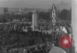 Standbild FFI-Banner im Park Paris, Frankreich, 1944, aus Sekunde 44 historischem Filmmaterial Videoclip 65675080340