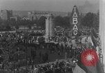 Standbild FFI-Banner im Park Paris, Frankreich, 1944, aus Sekunde 47 historischem Filmmaterial Videoclip 65675080340