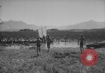 Standbild Hitlerjugend-Jungen spielen eine Schlacht Chieming Deutschland, 1943, aus Sekunde 18 historischem Filmmaterial Videoclip 65675080348