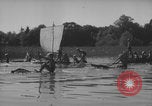 Standbild Hitlerjugend-Jungen spielen eine Schlacht Chieming Deutschland, 1943, aus Sekunde 33 historischem Filmmaterial Videoclip 65675080348