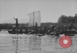 Standbild Hitlerjugend-Jungen spielen eine Schlacht Chieming Deutschland, 1943, aus Sekunde 47 historischem Filmmaterial Videoclip 65675080348