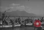 Standbild Hitlerjugend-Jungen spielen eine Schlacht Chieming Deutschland, 1943, aus Sekunde 52 historischem Filmmaterial Videoclip 65675080348
