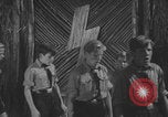 Standbild Hitlerjugend-Lagerversammlung Chieming Deutschland, 1943, aus Sekunde 44 historischem Filmmaterial Videoclip 65675080349