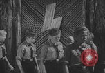 Standbild Hitlerjugend-Lagerversammlung Chieming Deutschland, 1943, aus Sekunde 46 historischem Filmmaterial Videoclip 65675080349