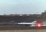 Immagine di Spettacolo sul campo d'aviazione di Tushino Mosca Russia Unione Sovietica, 1962, secondo 27 filmato di repertorio 65675080404
