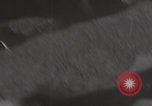 Image Le B-24 Liberator Bomber Brief Crash Koror Palau Islands, 1945, de la seconde 16 séquences d'archives historiques vidéo 65675080433