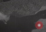 Image Le B-24 Liberator Bomber Brief Crash Koror Palau Islands, 1945, de la seconde 20 séquences d'archives historiques vidéo 65675080433