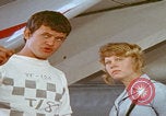 Image Mécaniciens d'aéronefs F-14 San Diego California USA, 1974, de la seconde 13 séquences d'archives historiques vidéo 65675080442