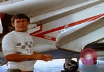 Image Technicien radar de chasse F-14 San Diego California USA, 1974, de la seconde 3 séquences d'archives historiques vidéo 65675080443