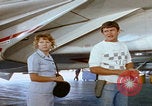 Image Technicien radar de chasse F-14 San Diego California USA, 1974, de la seconde 8 séquences d'archives historiques vidéo 65675080443