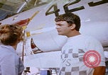 Image Technicien radar de chasse F-14 San Diego California USA, 1974, de la seconde 20 séquences d'archives historiques vidéo 65675080443