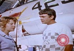 Image Technicien radar de chasse F-14 San Diego California USA, 1974, de la seconde 21 séquences d'archives historiques vidéo 65675080443