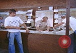 Image Technicien radar de chasse F-14 San Diego California USA, 1974, de la seconde 41 séquences d'archives historiques vidéo 65675080443