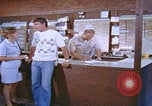 Image Technicien radar de chasse F-14 San Diego California USA, 1974, de la seconde 49 séquences d'archives historiques vidéo 65675080443