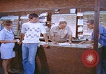 Image Technicien radar de chasse F-14 San Diego California USA, 1974, de la seconde 56 séquences d'archives historiques vidéo 65675080443