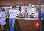 Image Technicien radar de chasse F-14 San Diego California USA, 1974, de la seconde 57 séquences d'archives historiques vidéo 65675080443