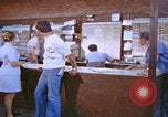 Image Technicien radar de chasse F-14 San Diego California USA, 1974, de la seconde 60 séquences d'archives historiques vidéo 65675080443
