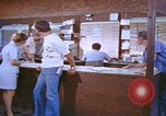 Image Technicien radar de chasse F-14 San Diego California USA, 1974, de la seconde 62 séquences d'archives historiques vidéo 65675080443