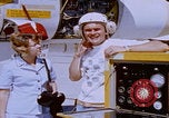 Image Équipage de l'escadron NAS Miramar San Diego California USA, 1974, de la seconde 3 séquences d'archives historiques vidéo 65675080445